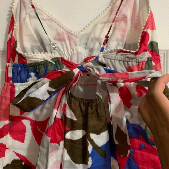 3 for $15 American Eagle Floral Top - Picture 7 of 8